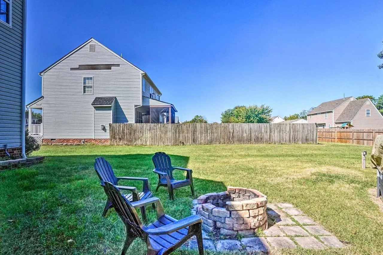 Charming Sandston Home About 9 Mi To Richmond! 0*,