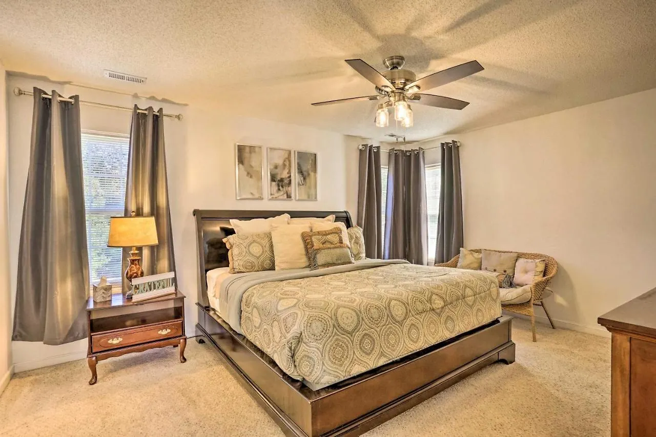 Charming Sandston Home About 9 Mi To Richmond! United States